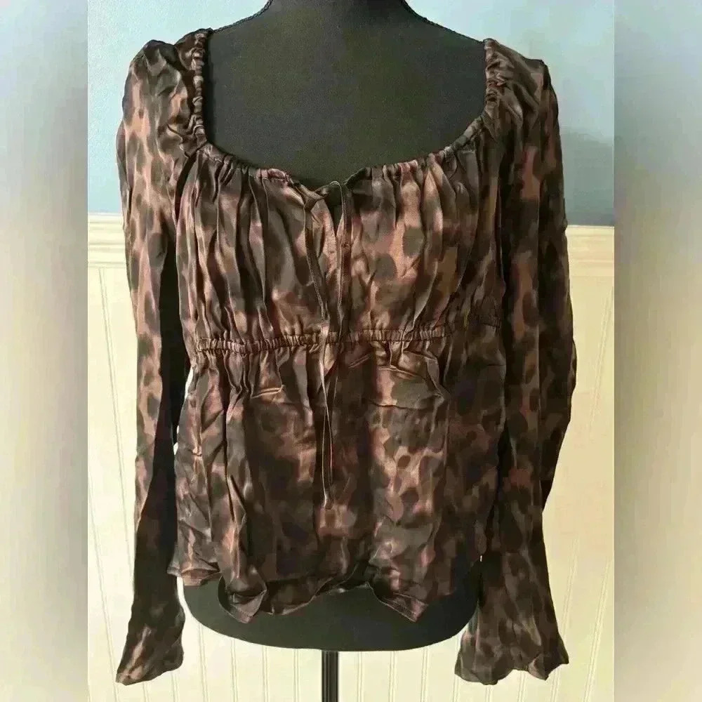 NWT Gap Leopard Brown Satin Square Neck Top ~ Large 🐆 - Picture 6 of 10